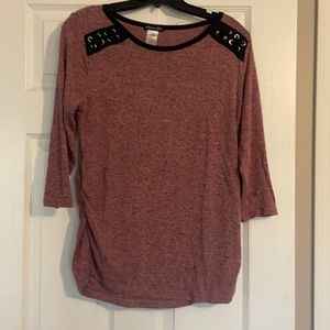 Olivia blu pinkish light weight top